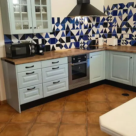 Charming House In With Shared Pool بيت للعطل *