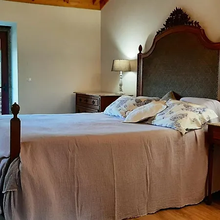 Charming House In With Shared Pool بيت للعطل Póvoa de Lanhoso