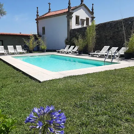 펜션 Charming House In With Shared Pool 포보아데란호소