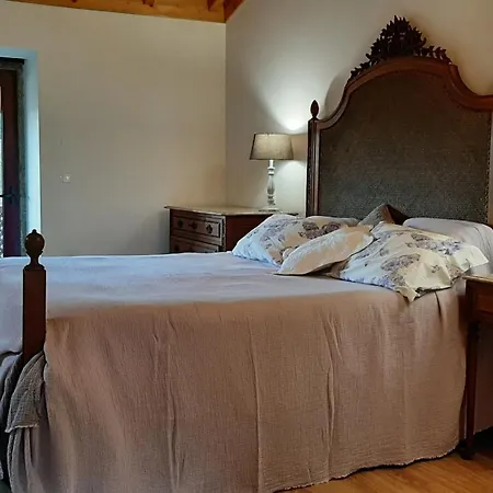 Charming House In With Shared Pool 펜션