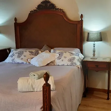 Charming House In With Shared Pool 펜션 포보아데란호소