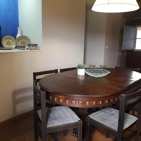 Charming House In With Shared Pool 펜션