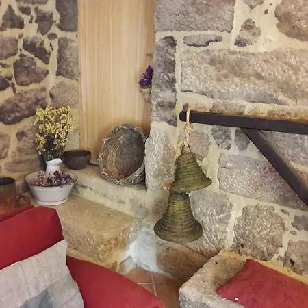 Charming House In With Shared Pool * 포보아데란호소