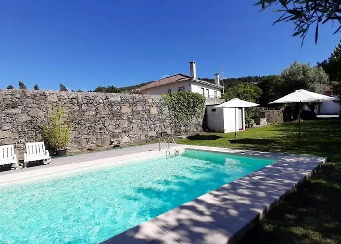 Charming House In With Shared Pool