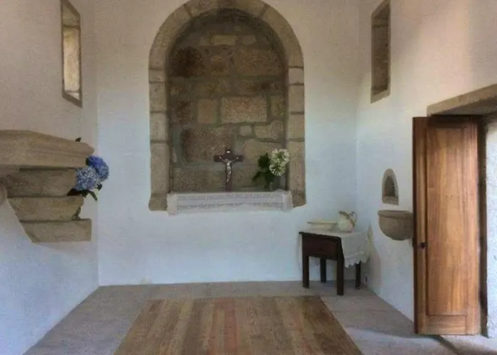 Charming House In With Shared Pool