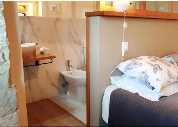 Nyaraló Charming House In With Shared Pool *