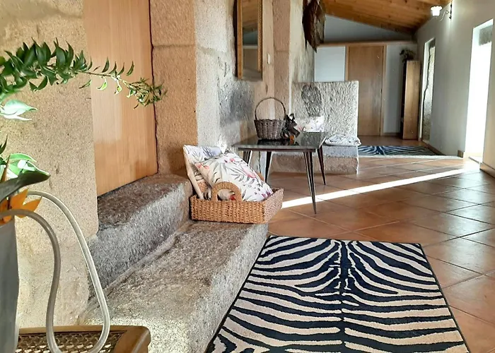 Charming House In With Shared Pool *