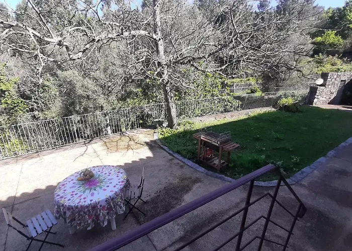 Nyaraló Charming House In With Shared Pool